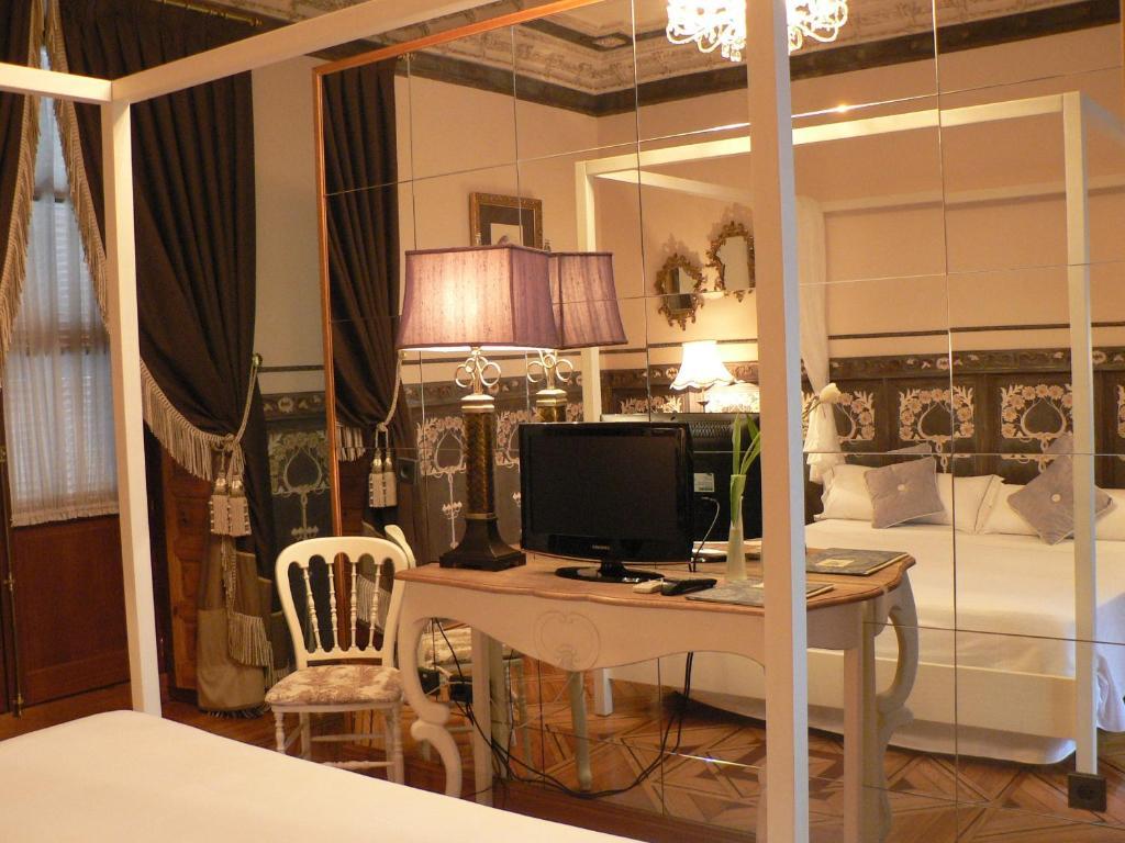 Posada Real Los Cinco Linajes Arévalo Zimmer foto